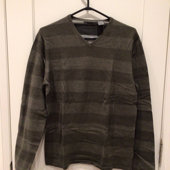 DKNY V neck sweater - S - Picture 1 of 2